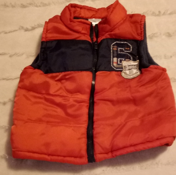 Boy 12 month vest bundle Old Navy Little Lad Warm Fall Cozy  Lot Of 4 - Picture 6 of 8